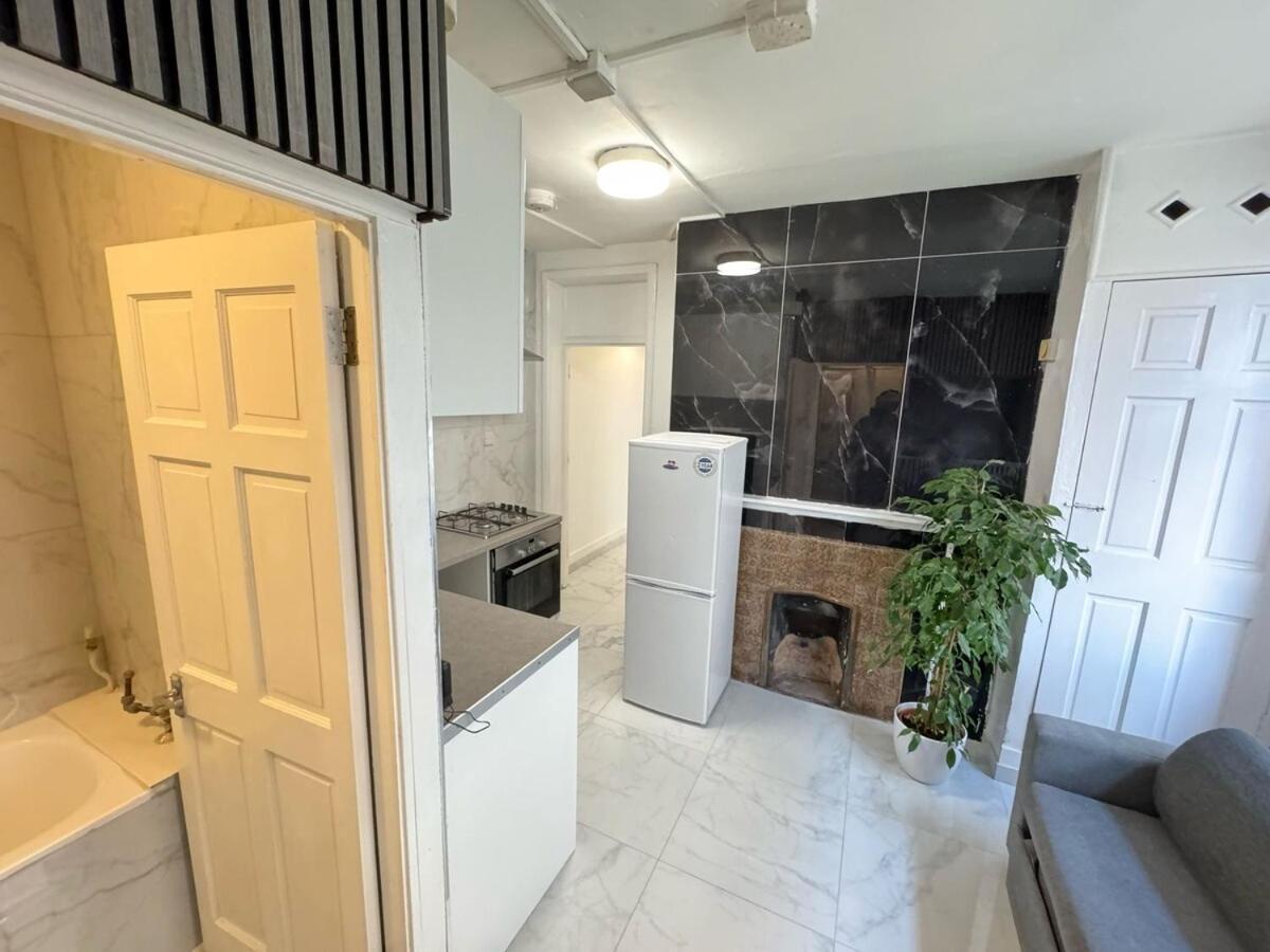 2 Bedroom Flat On First Floor