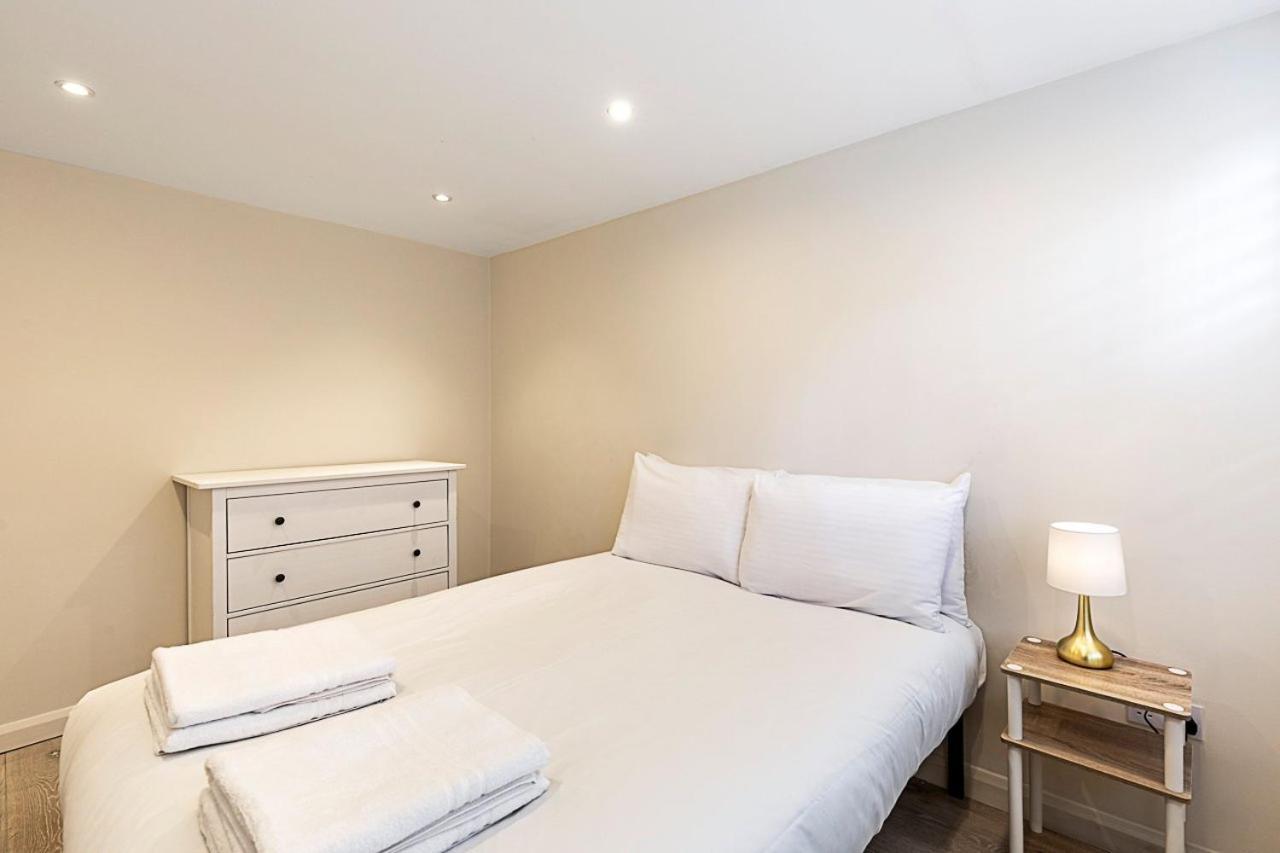 Chic 4-bed House, Camden, Hébergement de vacances Londres