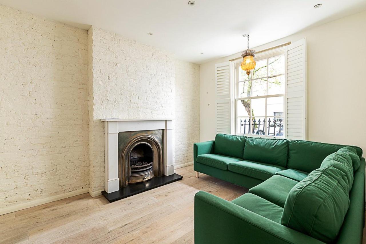 Chic 4-bed House, Camden, *