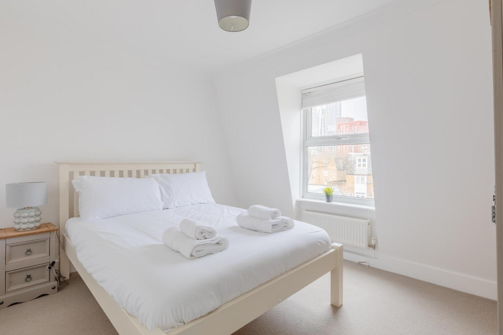 Charming 4bd 6 Mins From Nine Elms Station Londres