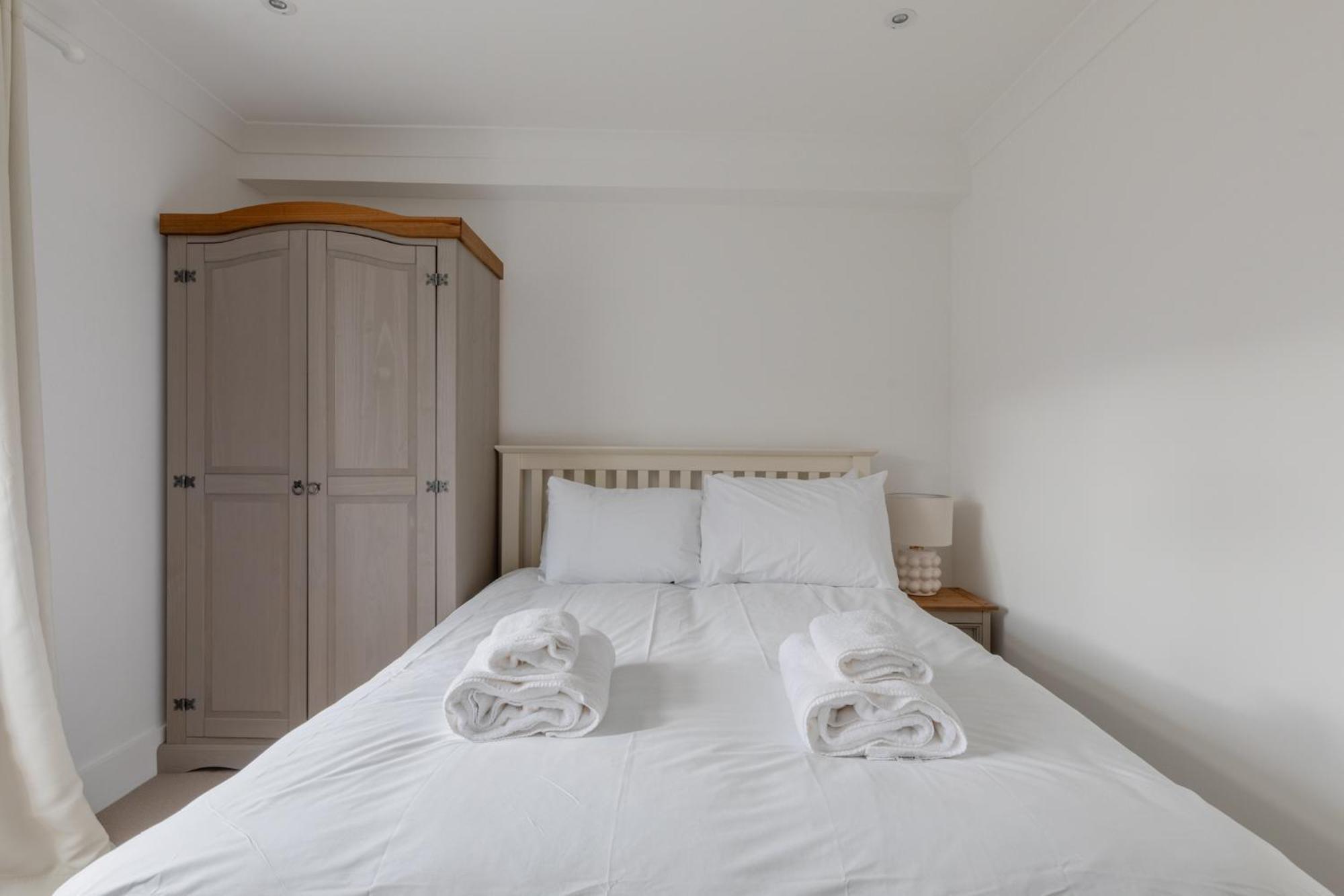Charming 4bd 6 Mins From Nine Elms Station