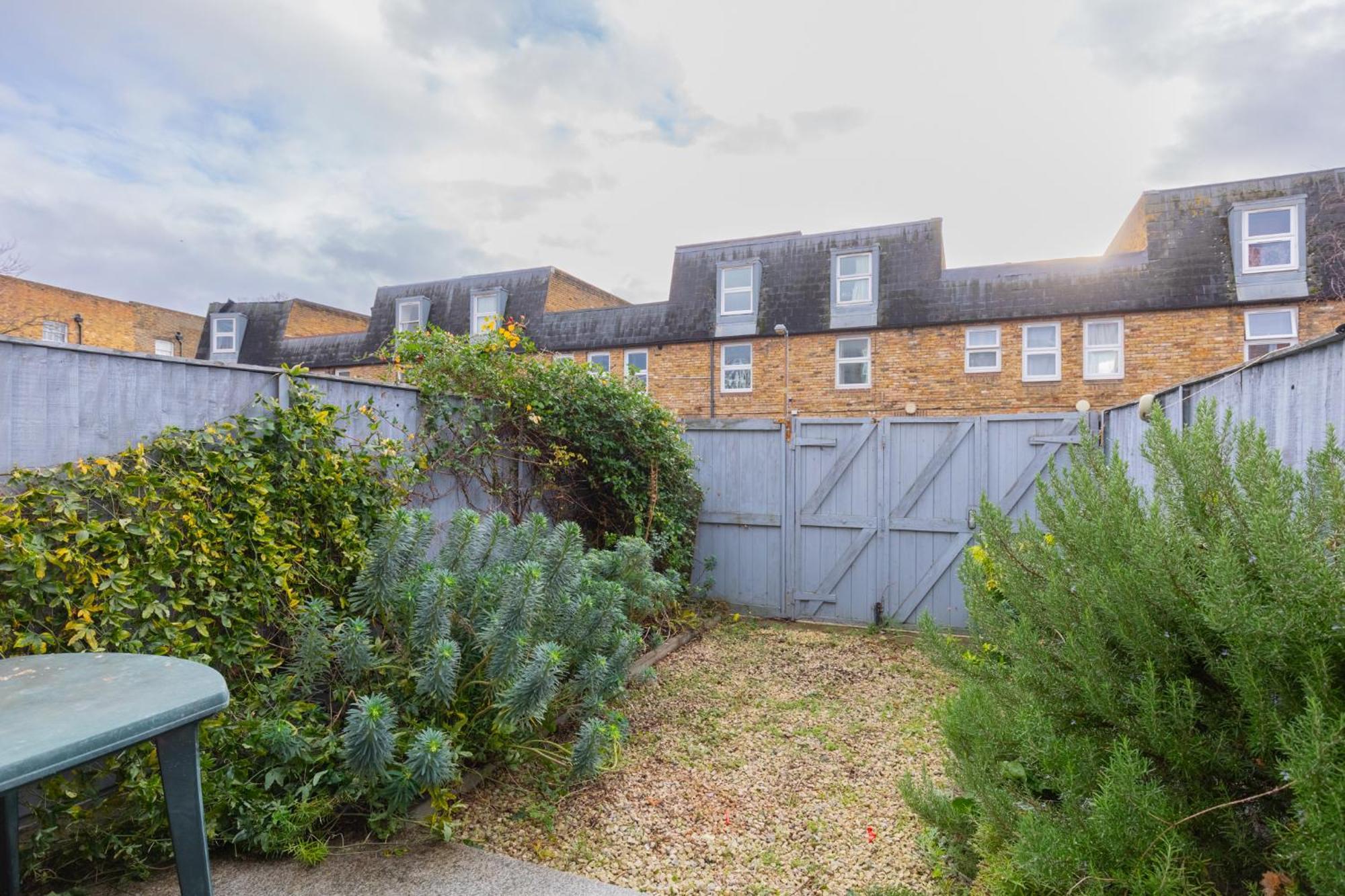 Charming 4bd 6 Mins From Nine Elms Station