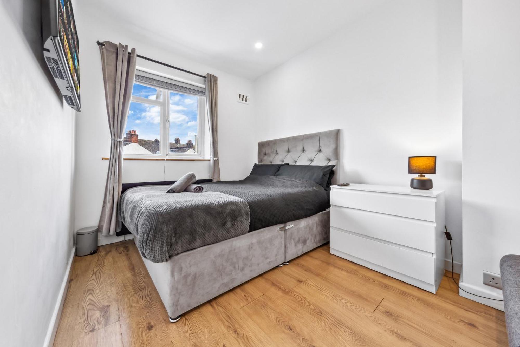 Bromley Serviced - Beckenham Place Park - - 2 Bed House - Free Parking - 2 Beds 1 Sofabed Apartamento Londres