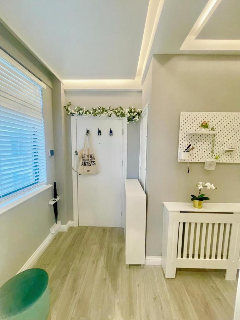 Stylish, Fully Equipped Beside Hyde Park Apartamento *