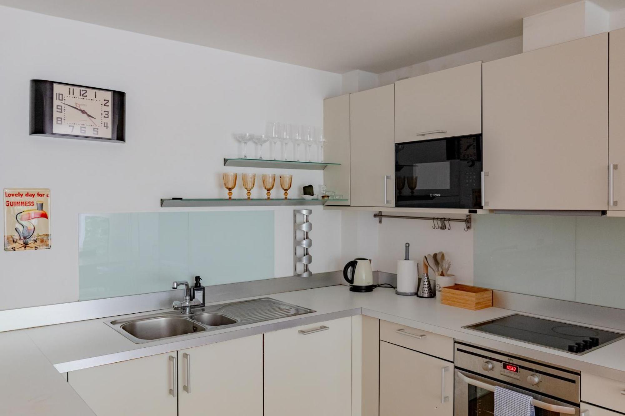 Stylish 1bd Flat In Gated Community Clapham Appartement *