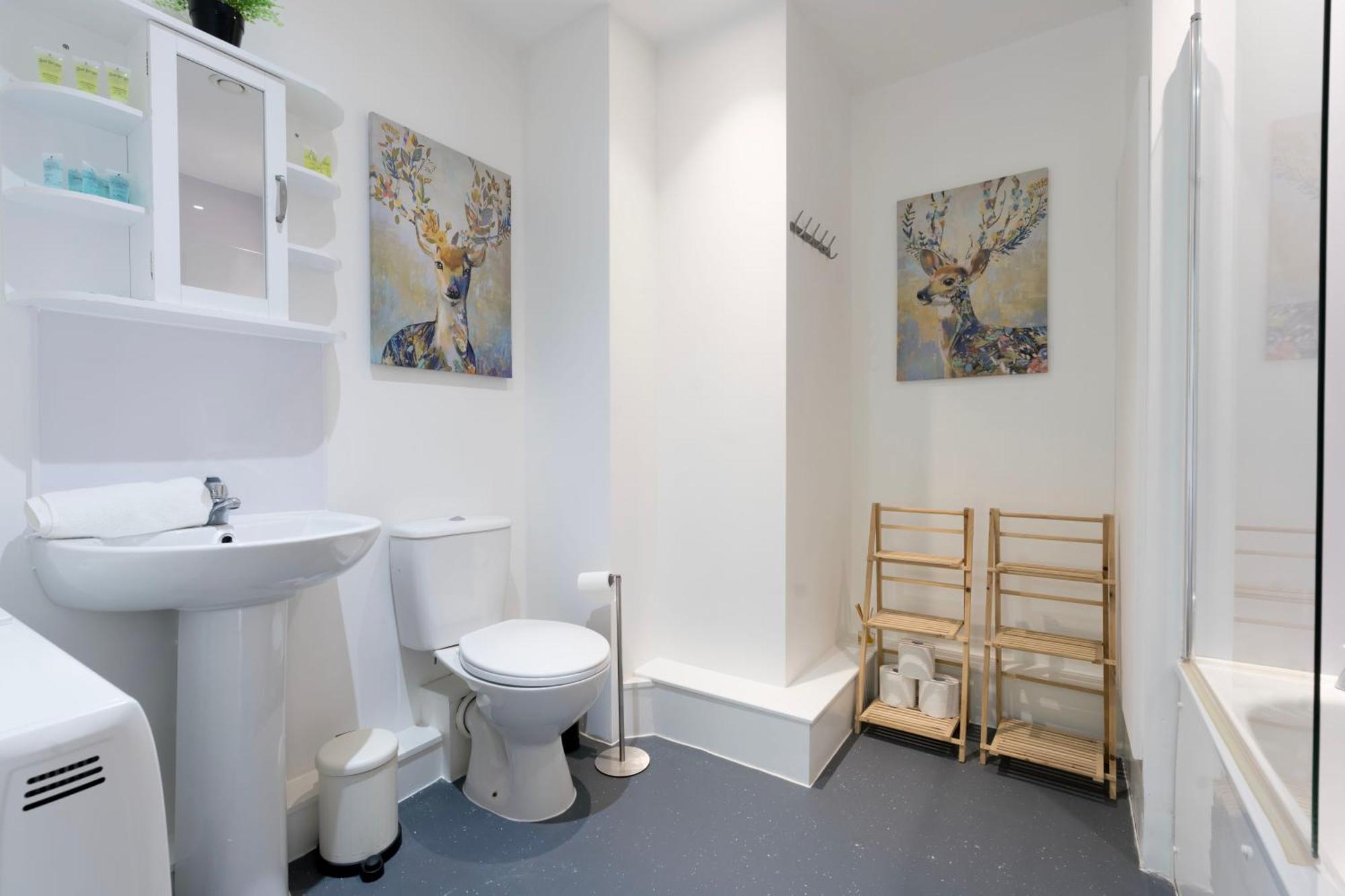 Stylish Modern By Aldgate East Station 1 Apartment