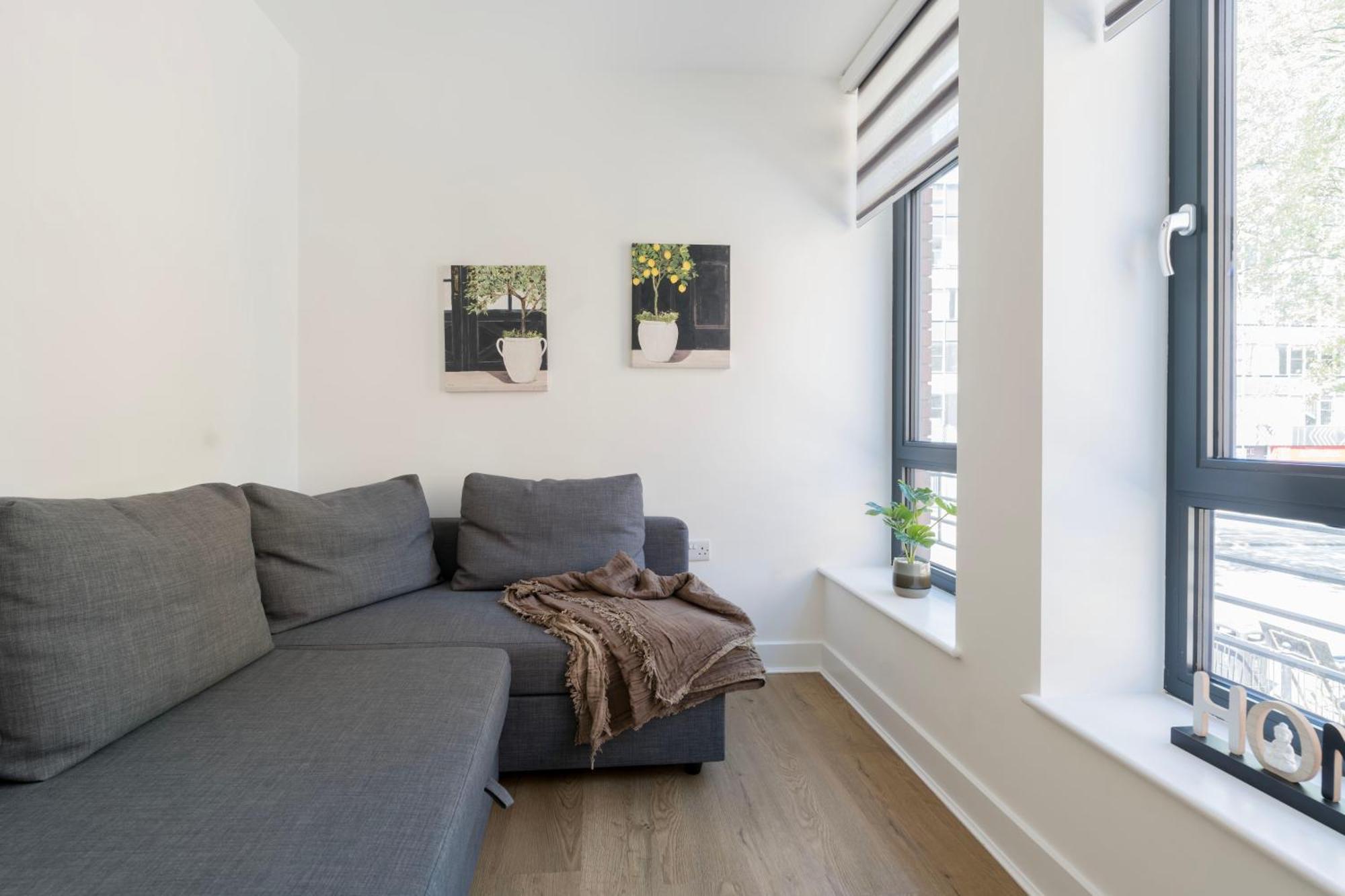 Apartment Stylish Modern By Aldgate East Station 1