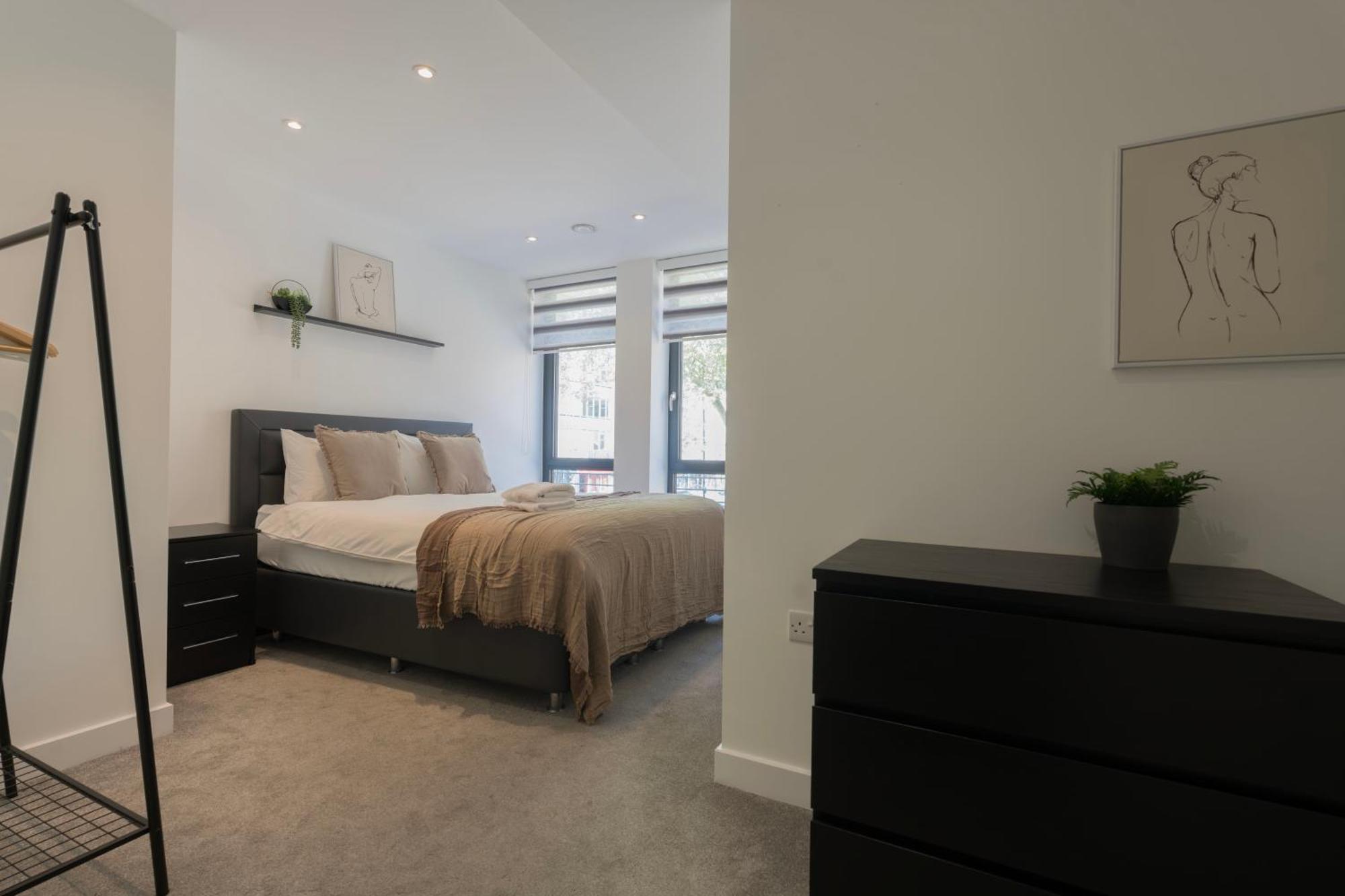 Stylish Modern By Aldgate East Station 1 Apartment *