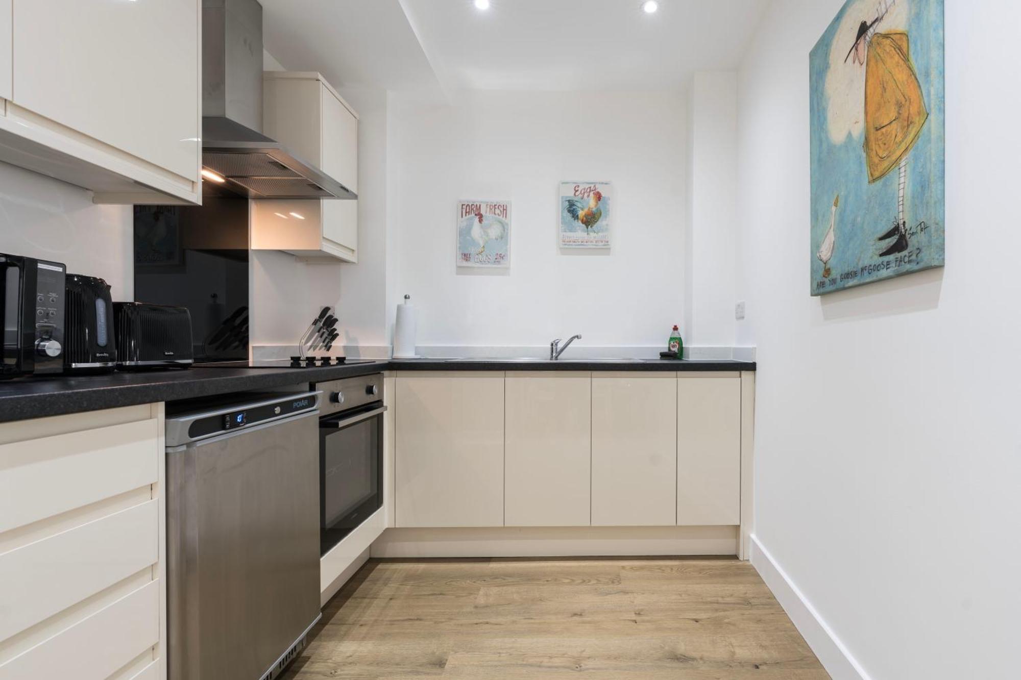 Stylish Modern By Aldgate East Station 2 Apartment *