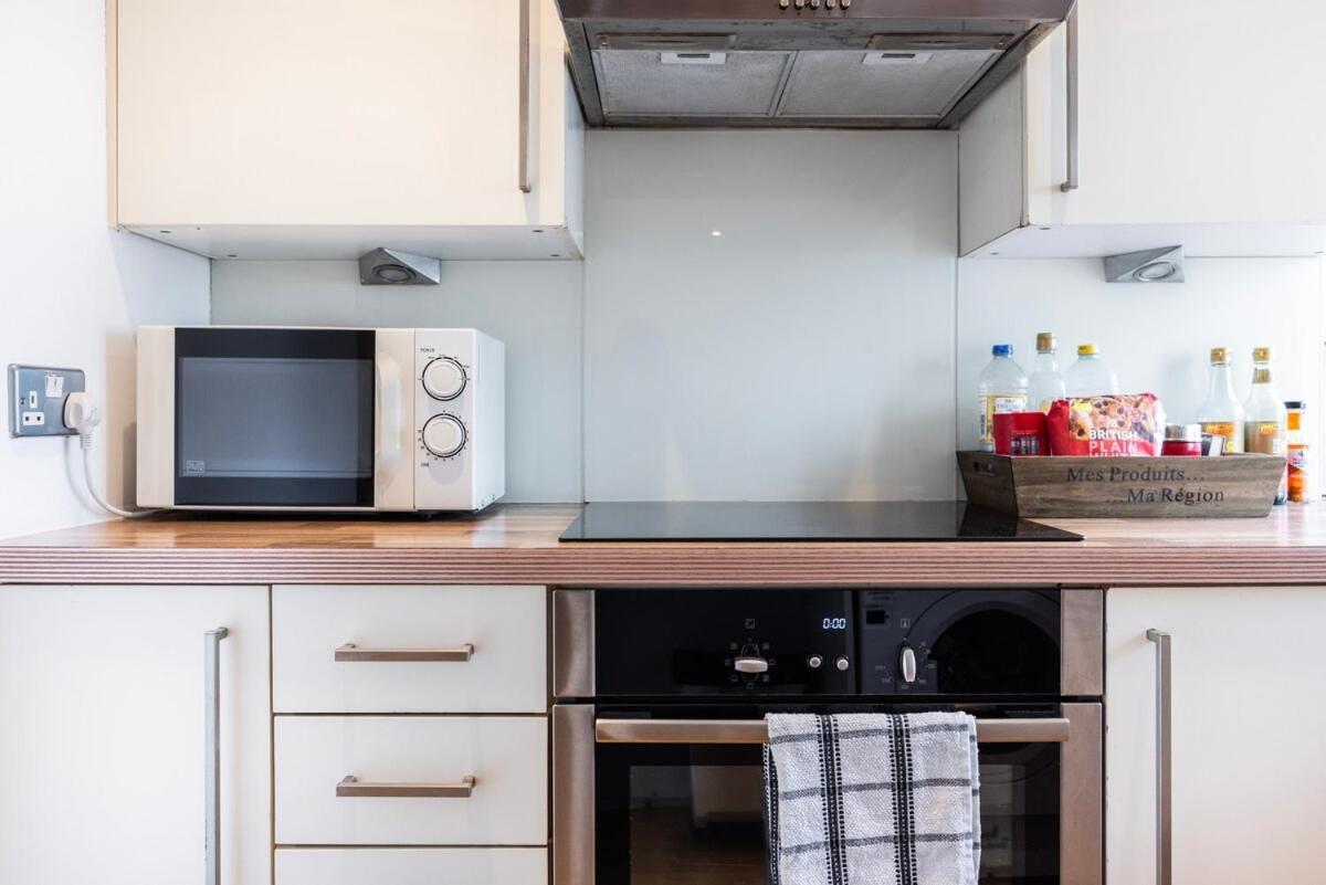 Appartement Near Kings Cross,2bd Private Balcony, Easy Grocery *