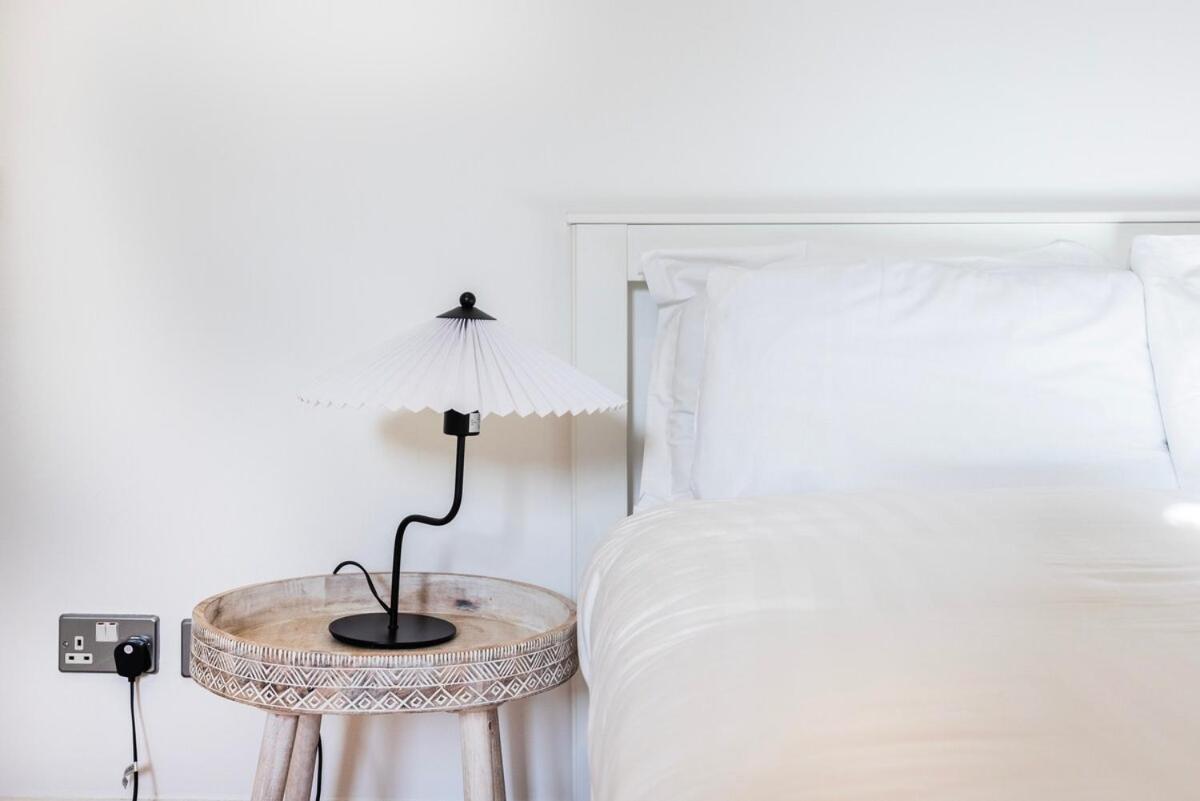 Near Kings Cross,2bd Private Balcony, Easy Grocery Appartement *
