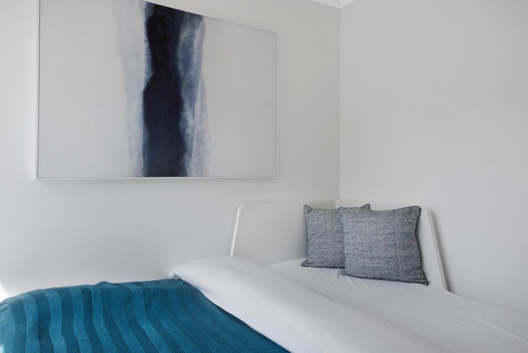 3 Bedroom Penthouse With Roof Terrace In Covent Garden * Londres