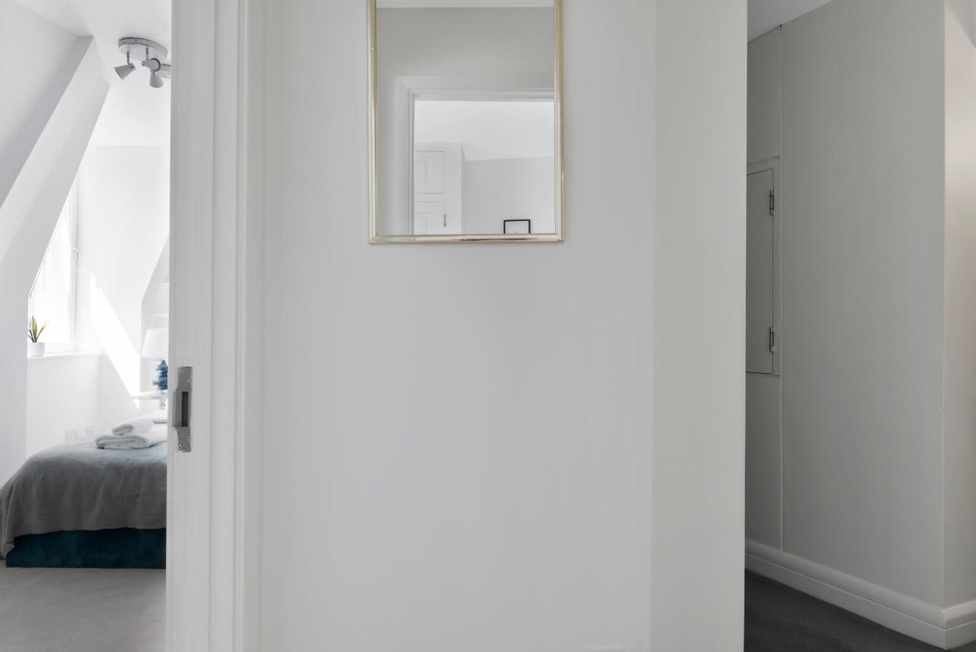 3 Bedroom Penthouse With Roof Terrace In Covent Garden Appartement