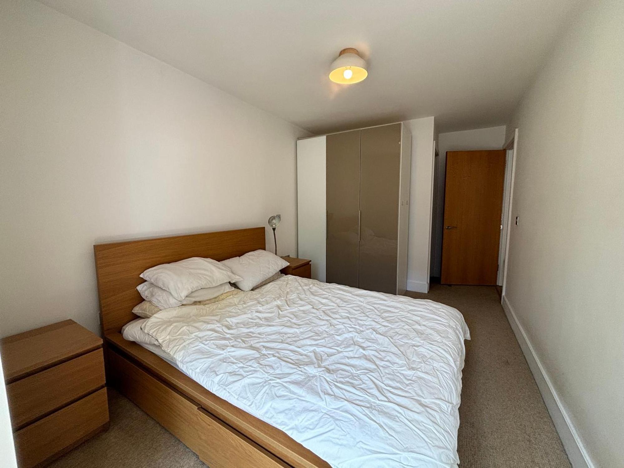 Stylish 1bd Flat In Gated Community Clapham