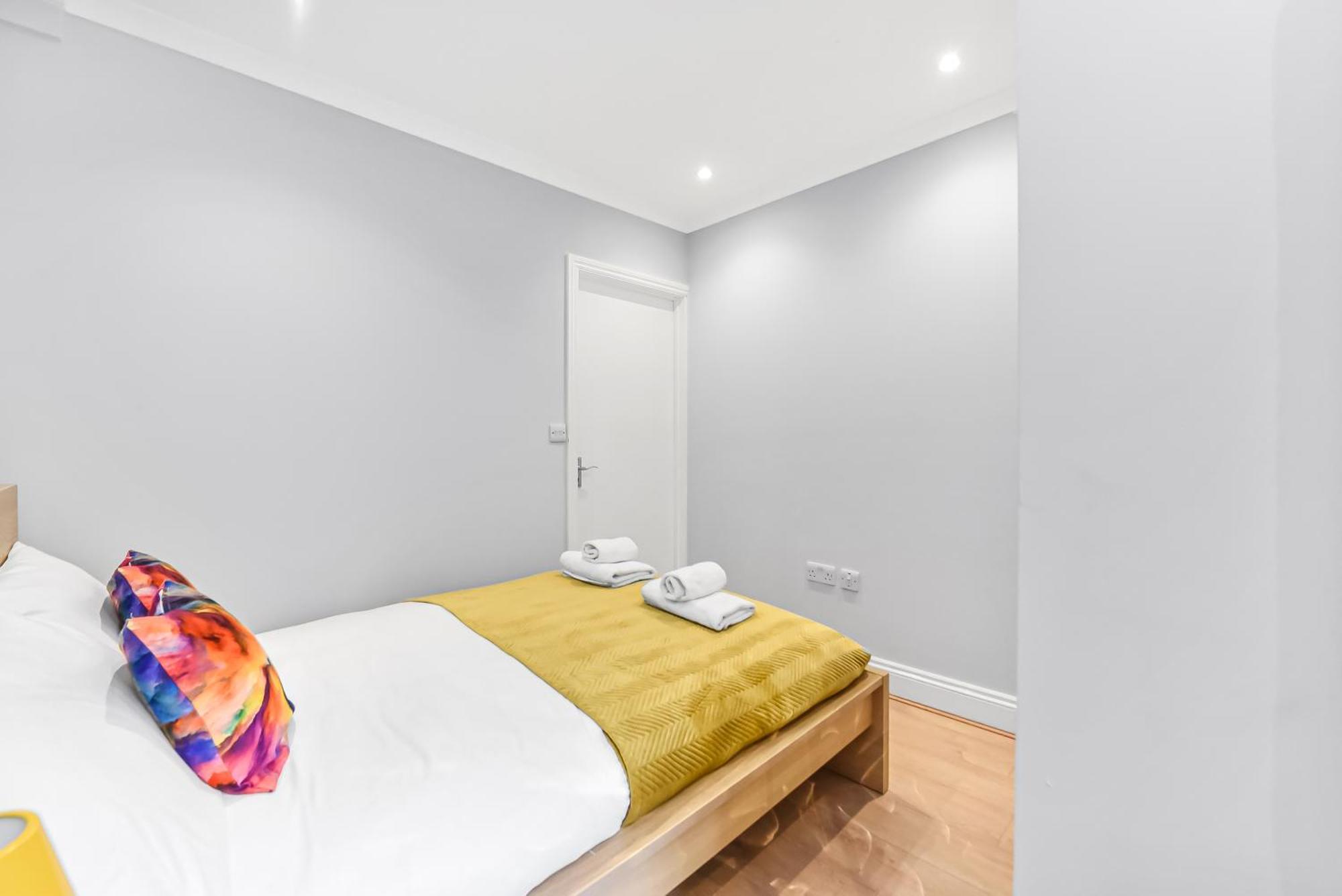 Beautiful Flat On Oxford Street *