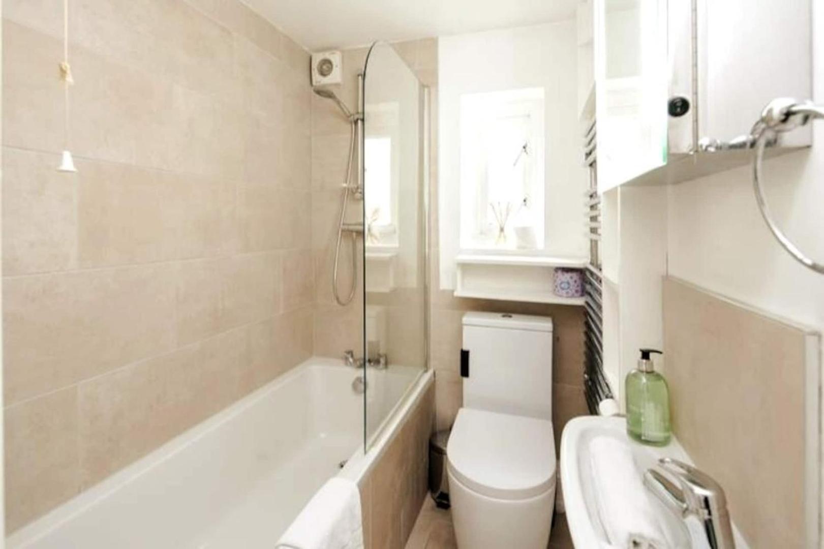 Beautiful Designer Flat In Maida Vale, Sleeps 4 * Londres