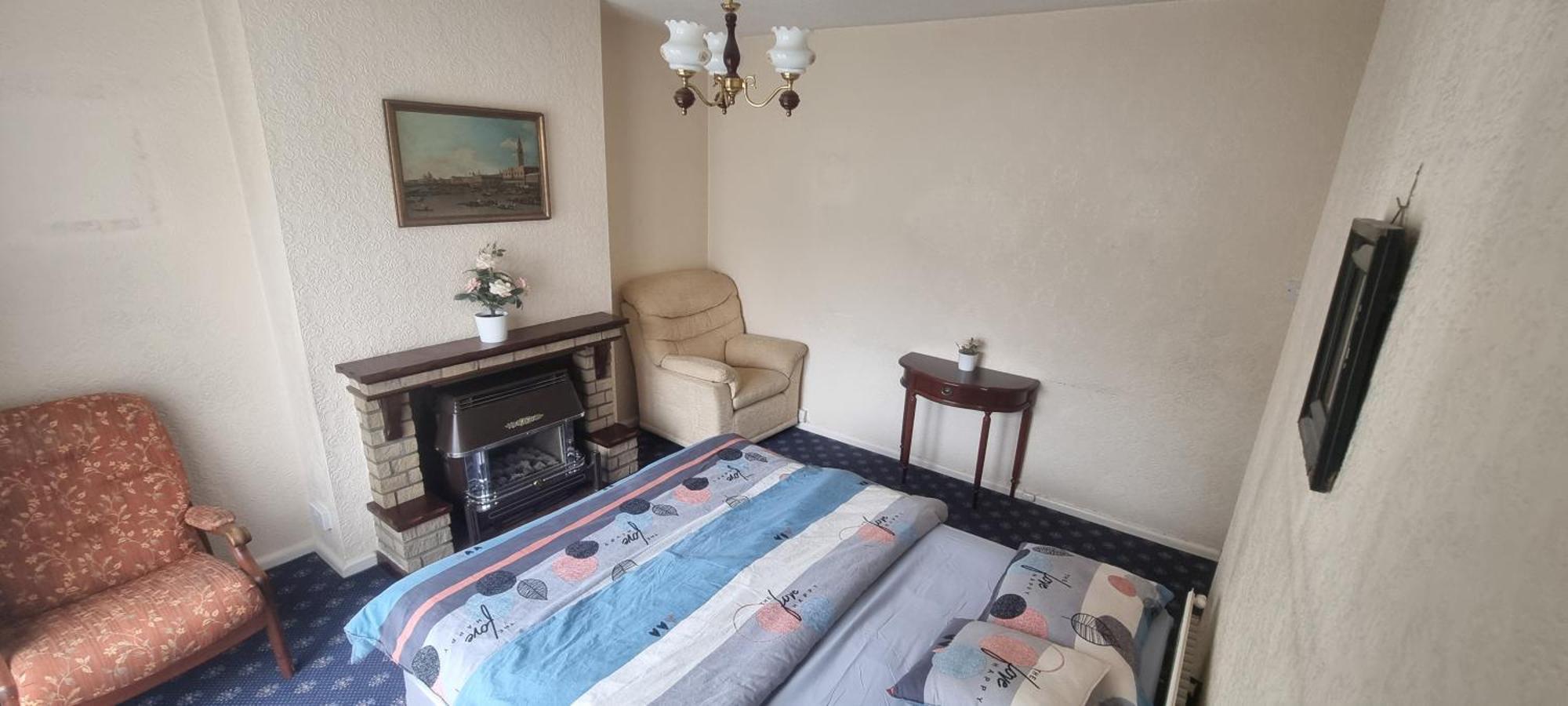 Barking House Sleeps 12 - Parking - Train Tube - Airport Londres