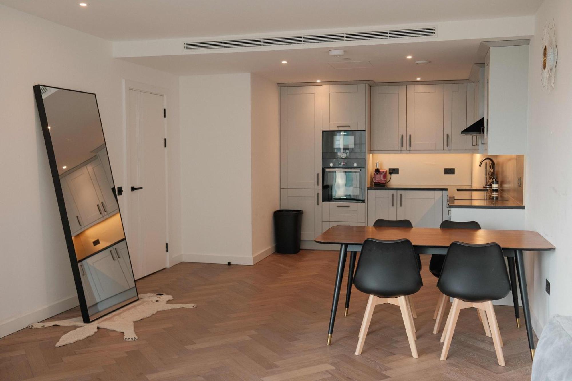 Luxury 2bed 2bath Next To Tower Bridge Appartement *