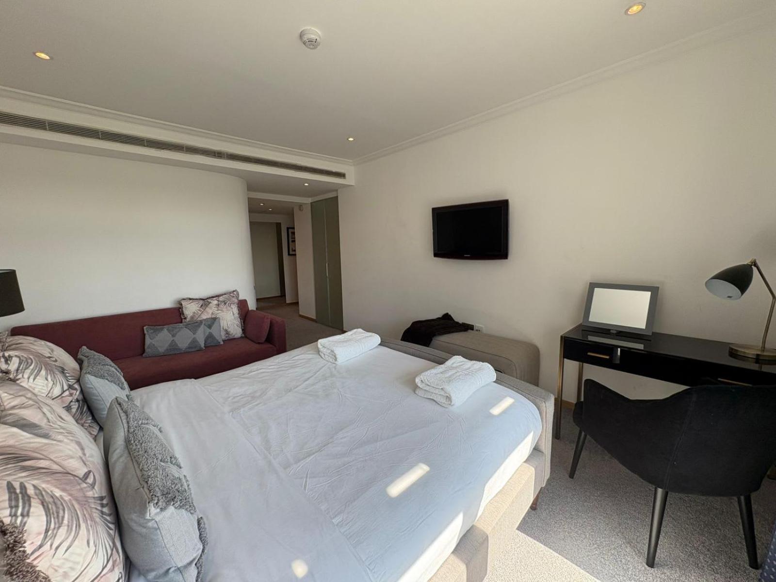 Estatesmen Park Lane Hyde Park Apartment