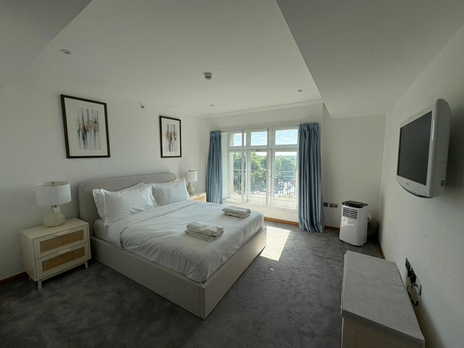 Estatesmen Park Lane Hyde Park London