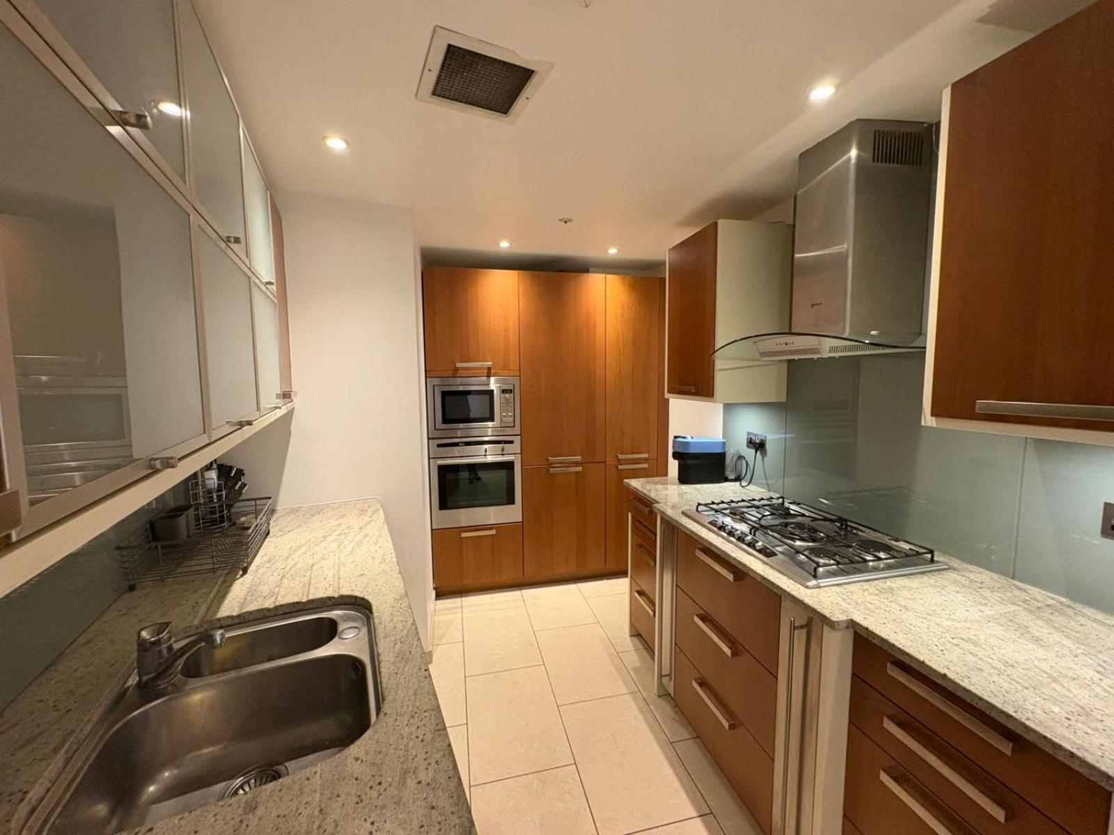 Estatesmen Park Lane Hyde Park Apartment