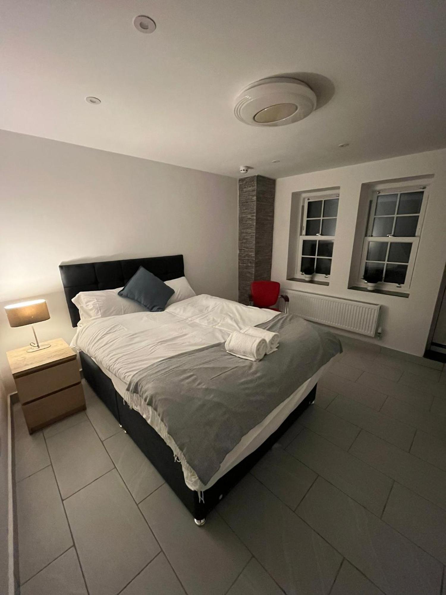 Bell Street 2 Bedroom Flat B * Londres