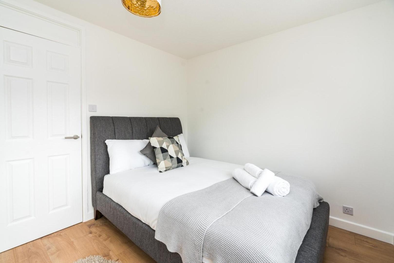 Sleek And Stylish 2bd With A Garden Anerley Apartamento