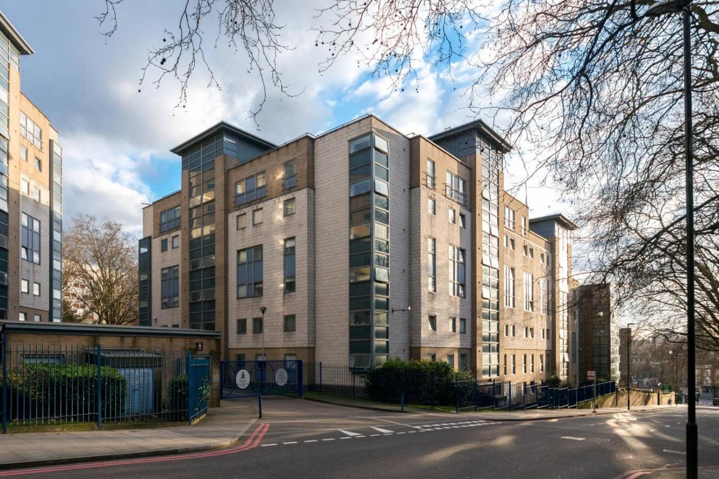 Lighthill House, Finsbury, * Londres