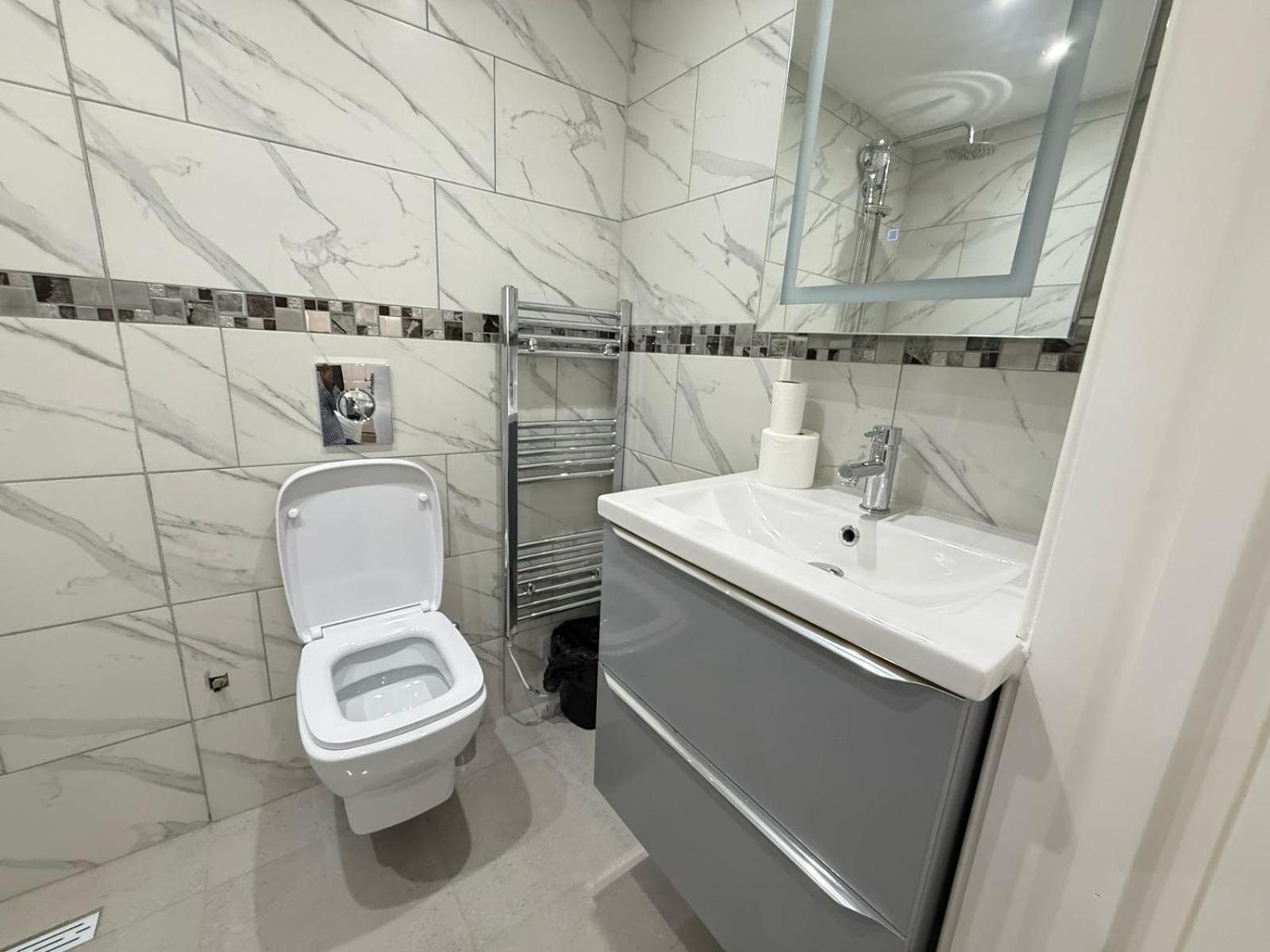 Bell Street 2 Bedroom Flat B * Londres
