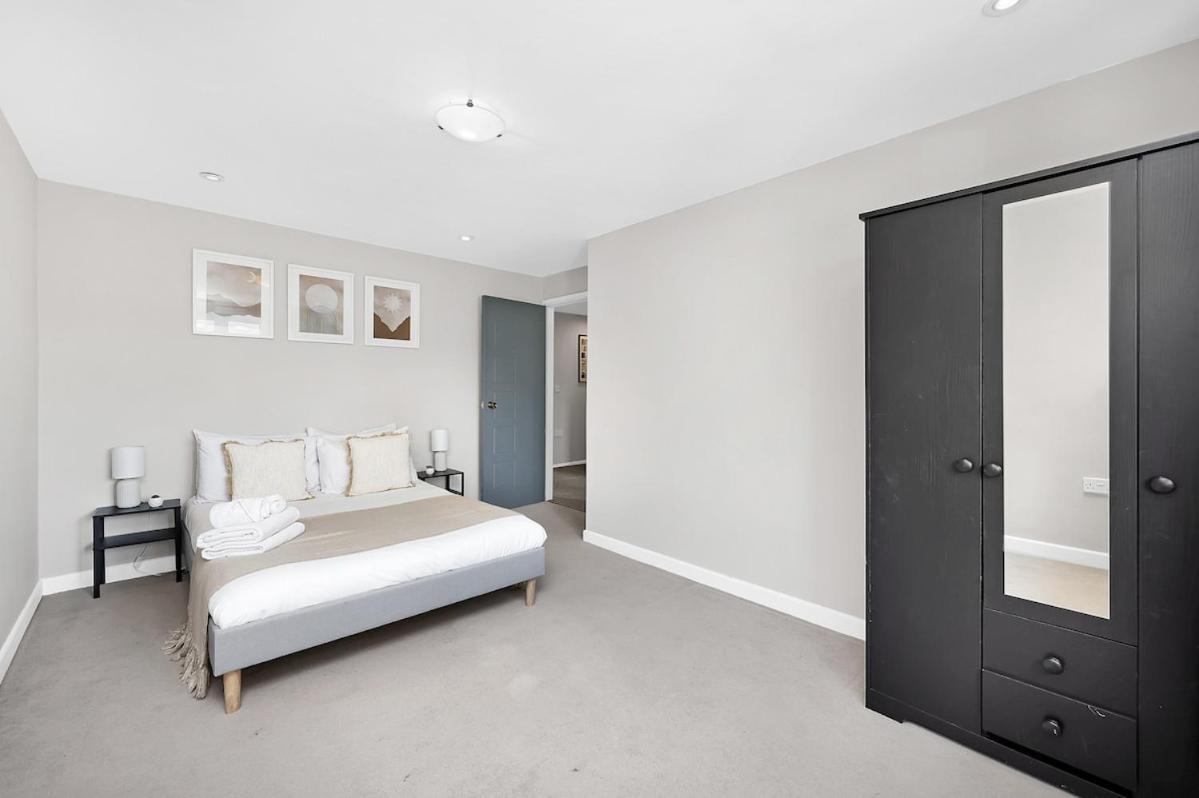 Appartement Large 4-bedroom House In Greenwich With Parking Londres