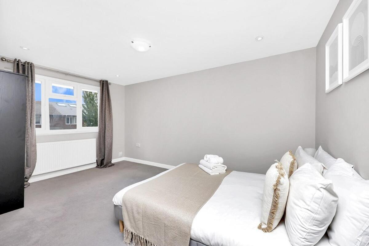 Large 4-bedroom House In Greenwich With Parking Appartement