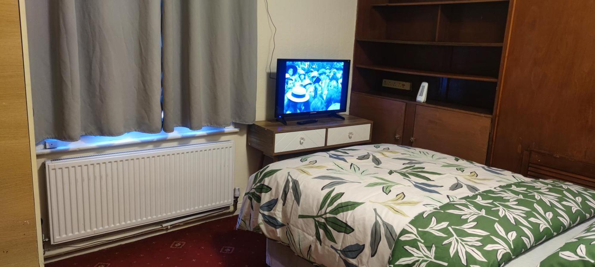 Well Furnished In Quarto em Acomodações Particulares