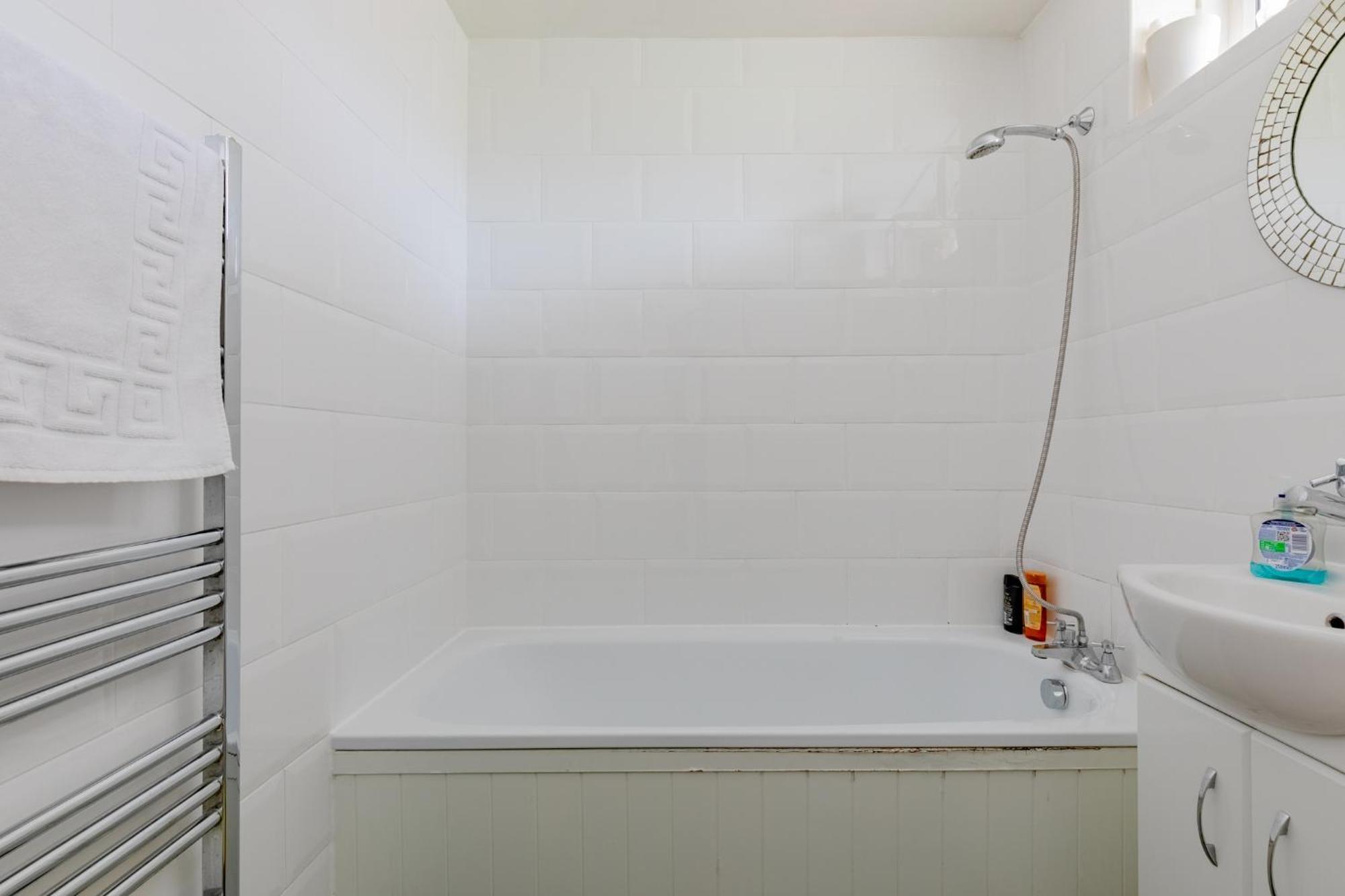 Characterful 1 Bedroom Flat Close To Dlr Apartamento *