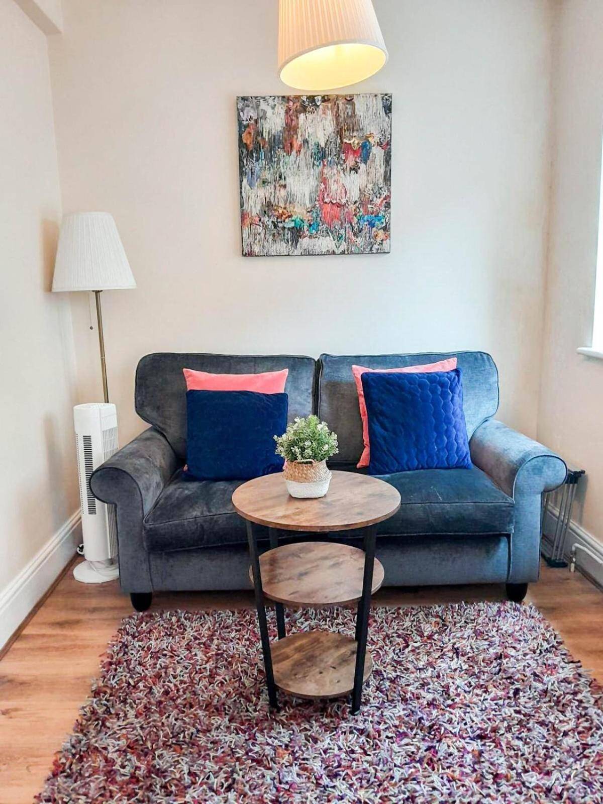 Lovely 1 Bedroom Flat In West Kensington London, Shepherd's Bush Apartamento