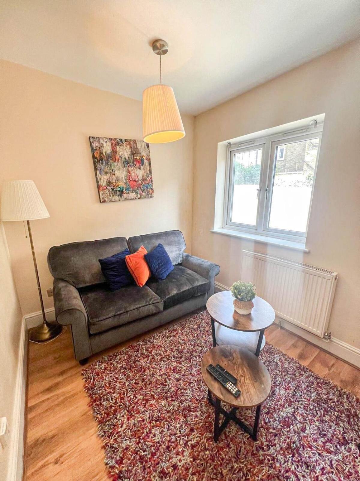 Lovely 1 Bedroom Flat In West Kensington London, Shepherd's Bush Londres
