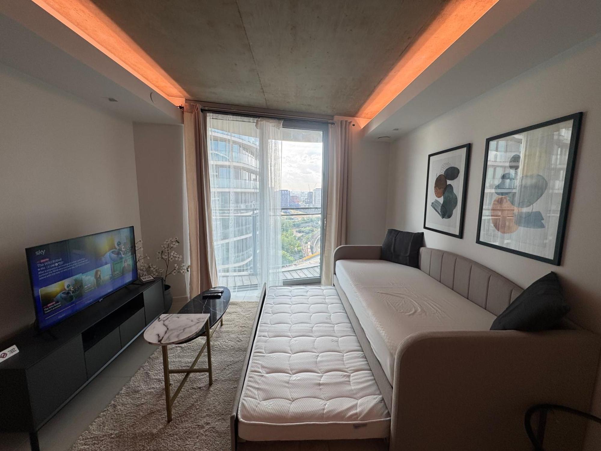 The Heights At Riverline O2 View & Ac Londres