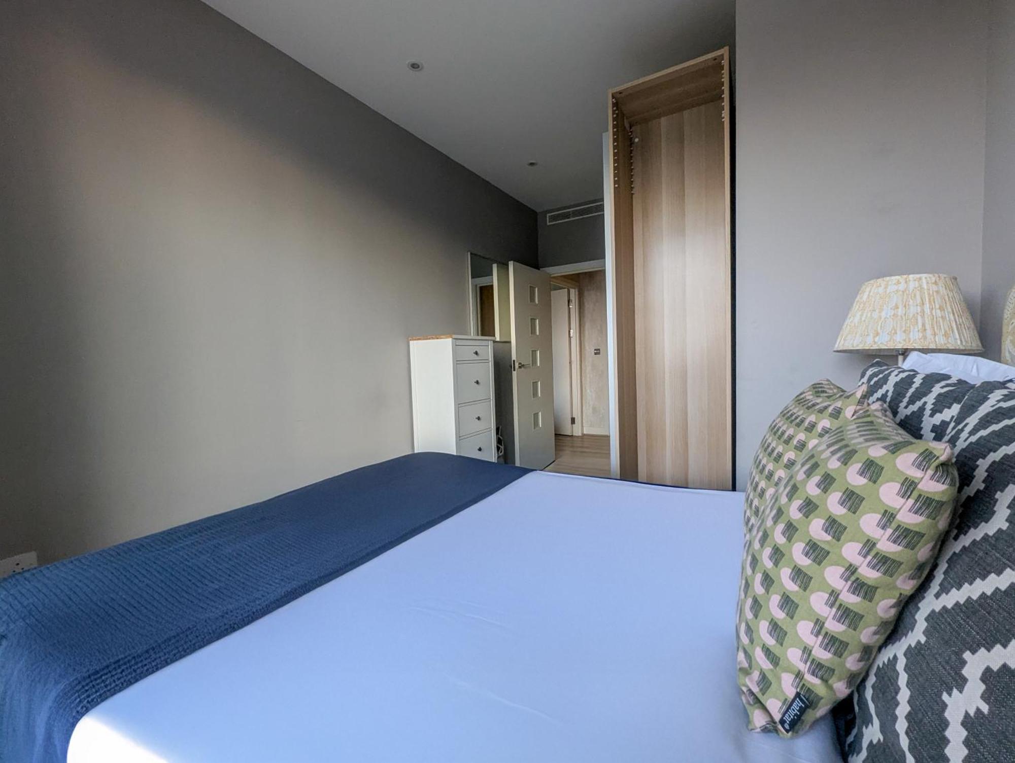 Estatesmen Chelsea Bridge Flat Londres