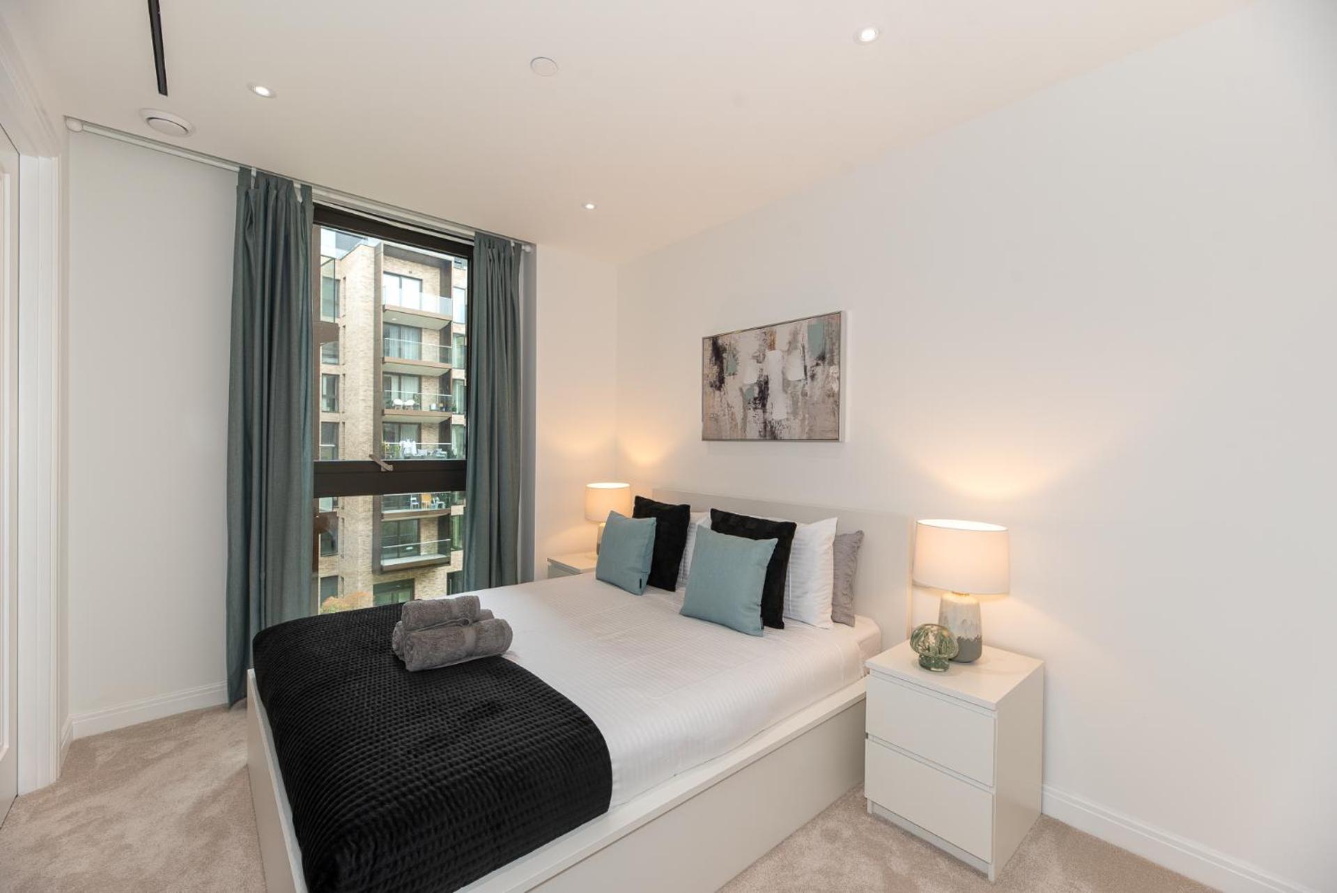 Premium 2-bedroom Flat With Lift & Private Balcony In Farringdon, Apartamento Londres