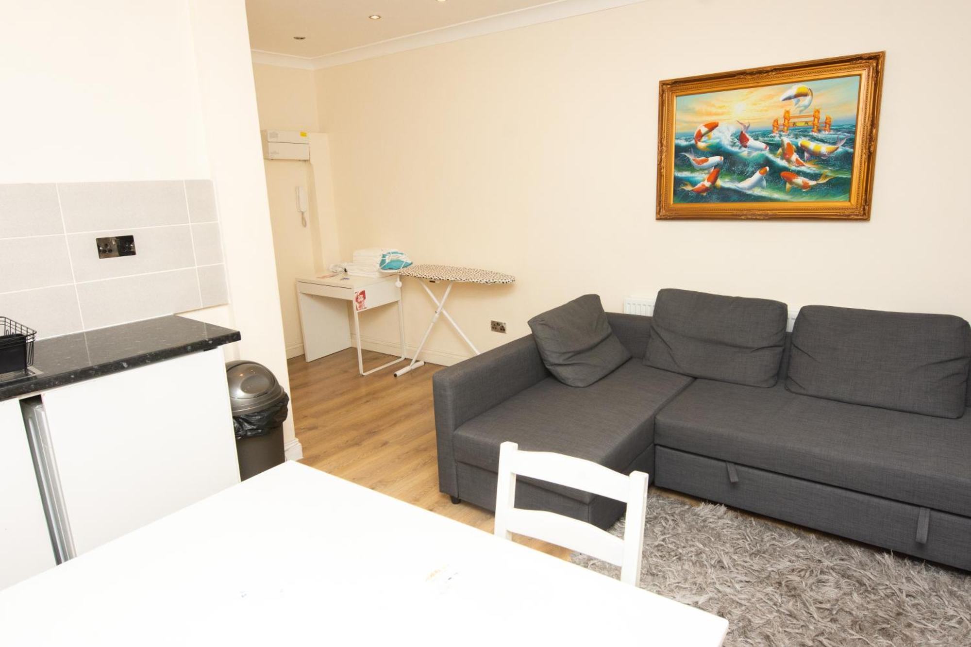 Apartment Evergreen Apartments- Flat 2