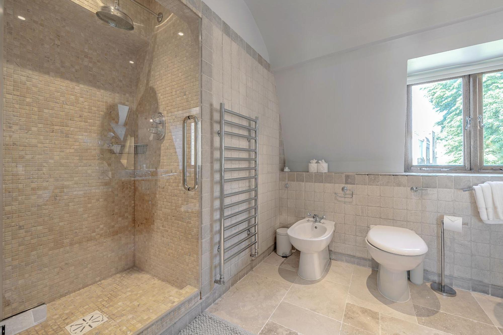 Luxurious 4 Bedroom In Kensington Сasa de vacaciones Londres
