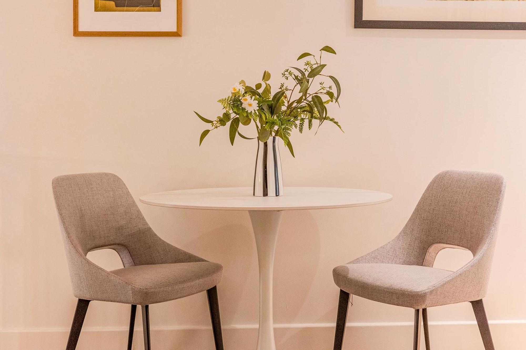 St Paul's I Your Apartamento *
