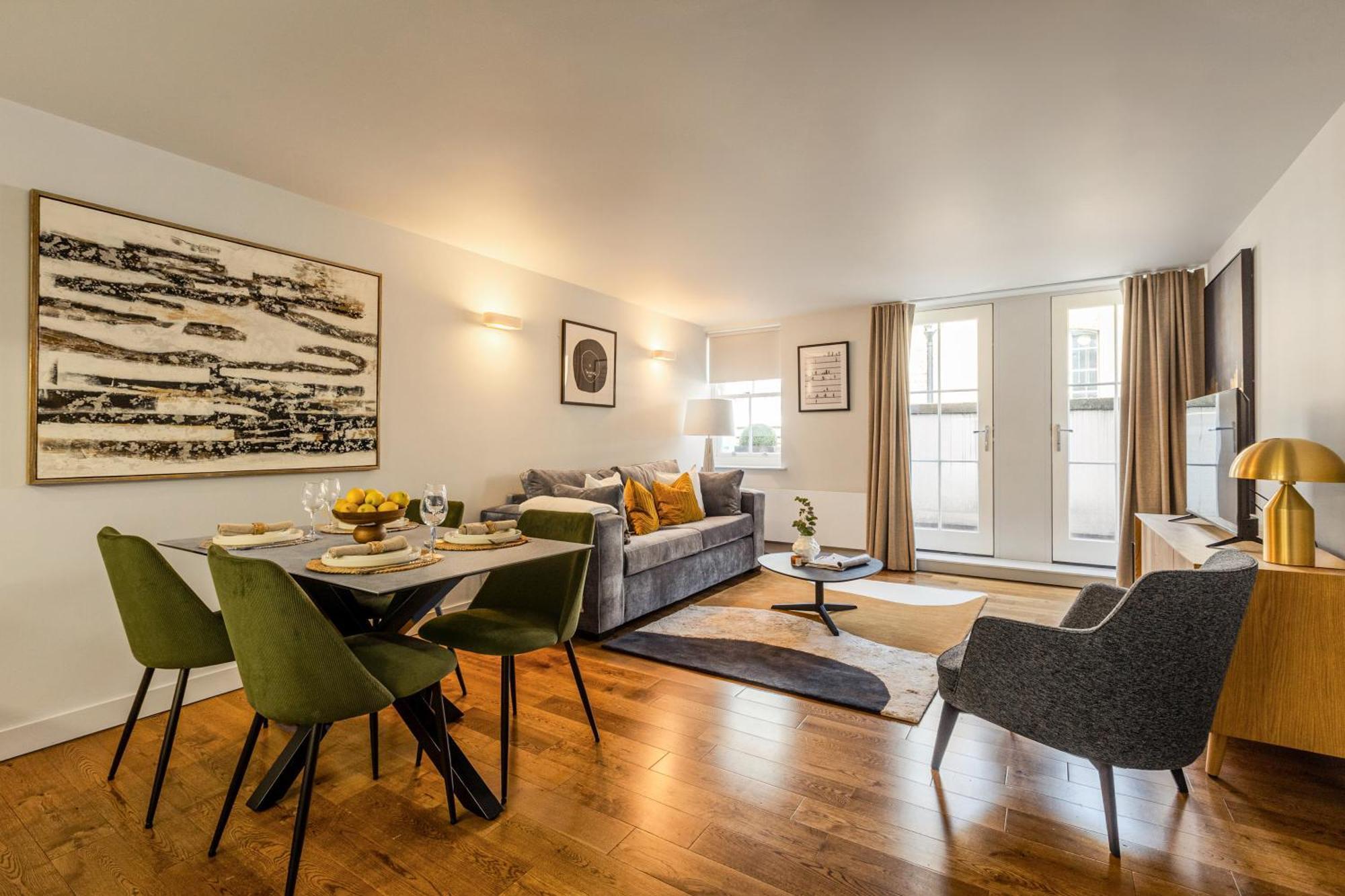 Liverpool Street I Your Apartment London