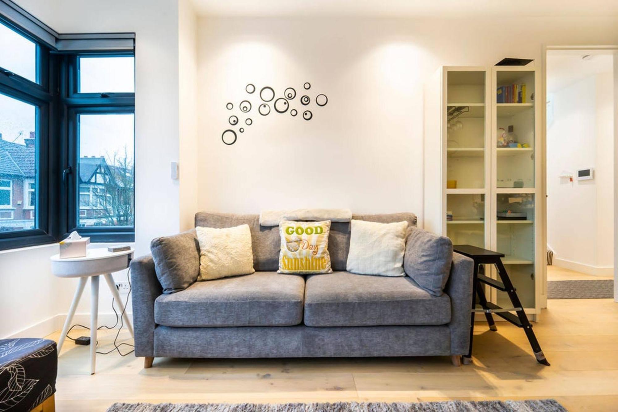 Apartamento Modern Ealing Common Duplex Londres