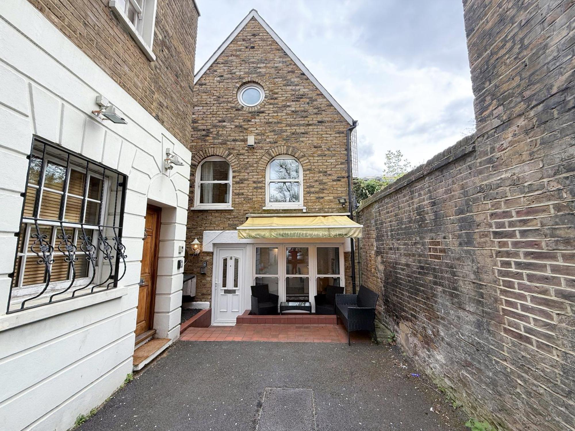 Detached House With Free Parking In Little Venice Near Paddington Hyde Park Appartement Londen