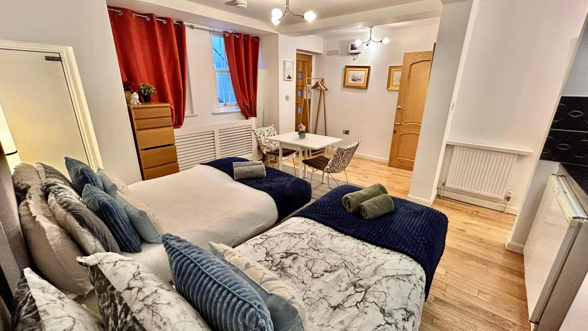Detached House With Free Parking In Little Venice Near Paddington Hyde Park Appartement