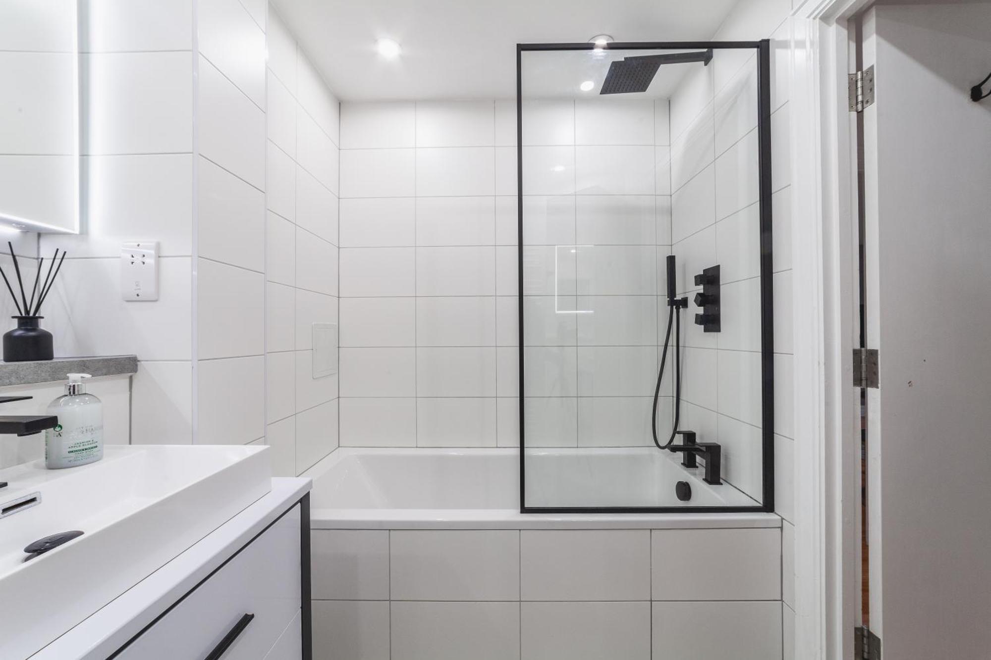 Bright 1br Floor Flat In Hoxton, 5 Min Tube *
