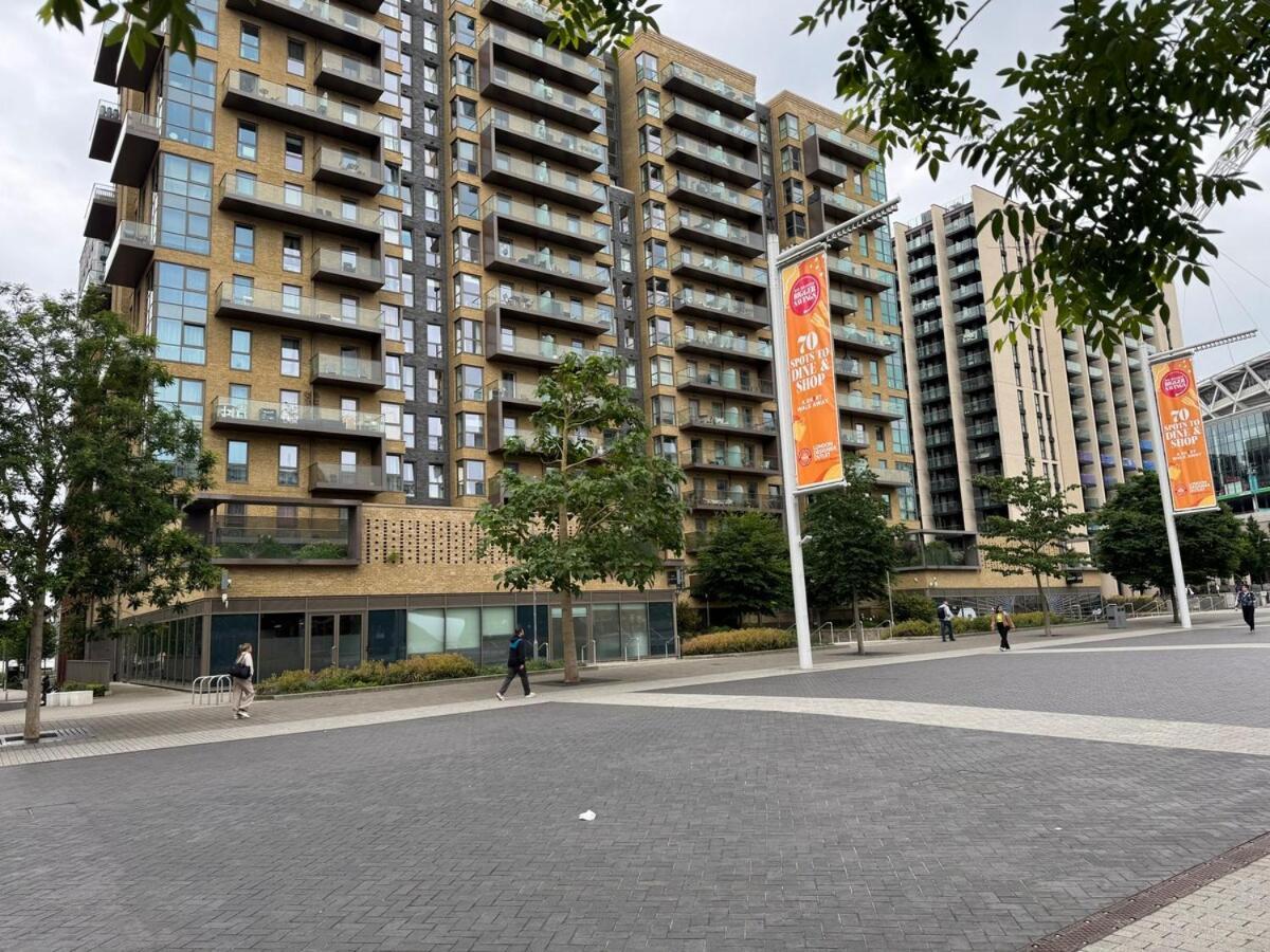 Wembley Stadium 2 Bedroom - 1 Minute Walk Appartement *