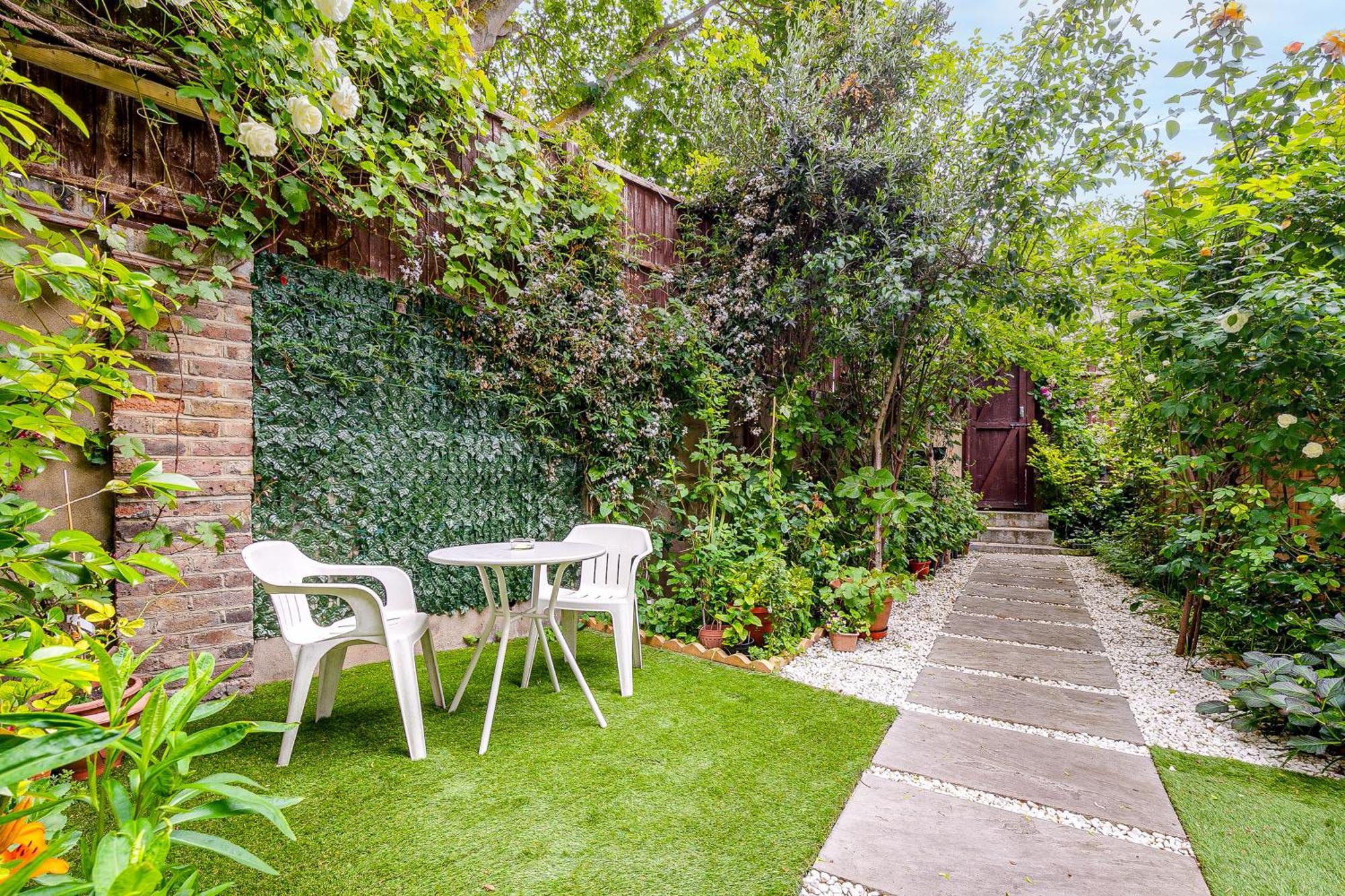 Apartment Stunning In Heart Of Ldn With Garden London
