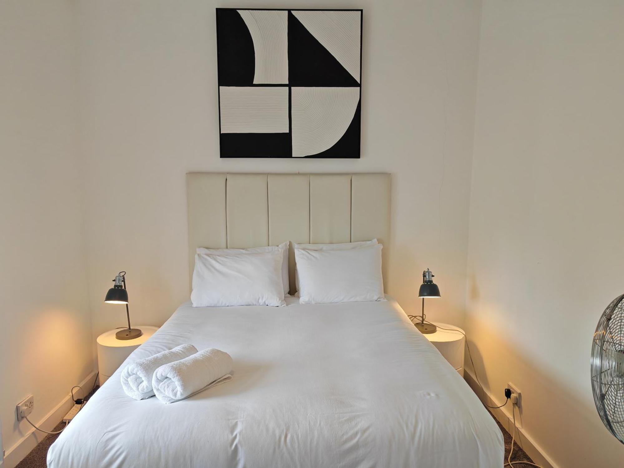 Garland Modern Park View Apartment, Hackney 4 Apartamento