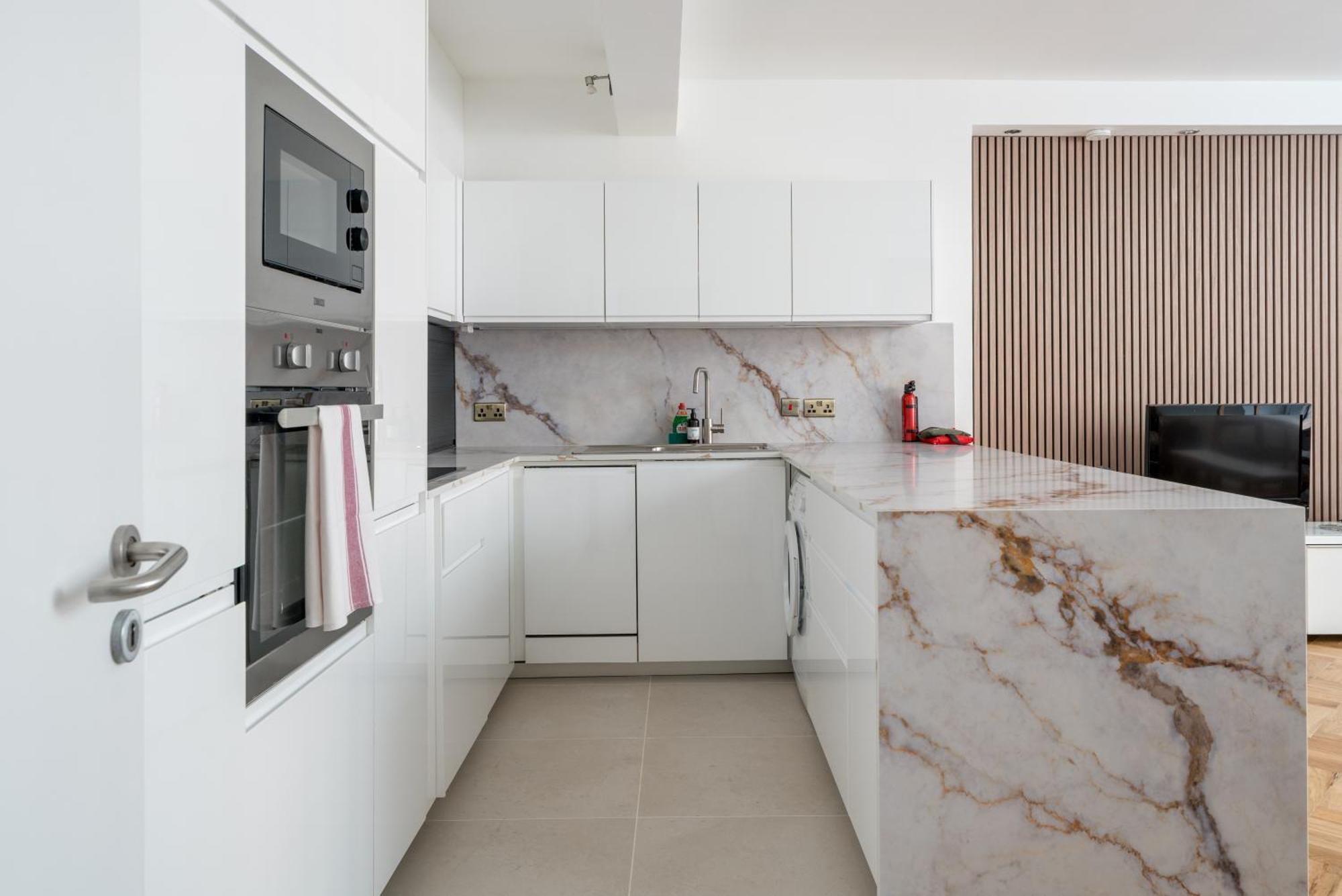 Joivy 2-bed Flat Near Notting Hill Londres